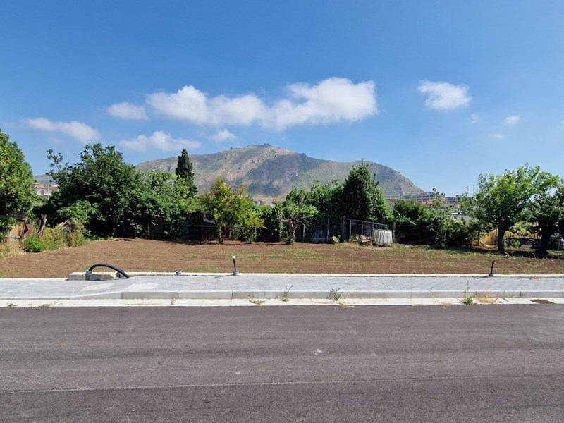 Terreno edificabile in Vendita a Mondragone, zona VIA GORIZIA, 125'000€, 500 m²