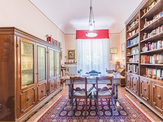 Appartamento in Vendita a Vicopisano, 390'000€, 190 m², arredato