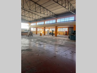 Capannone in Affitto a Chieti, zona Chieti Scalo, 7'500&euro;, 2140 m², con Box