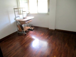 Appartamento in Vendita a Pontedera, 150'000€, 90 m², con Box