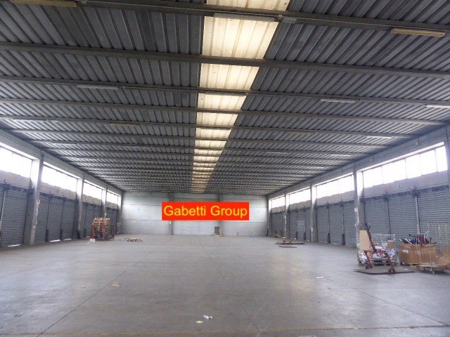 Capannone in Vendita a Villorba, 2000 m²