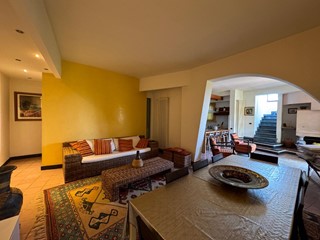 Villa bifamiliare in Affitto a Massa, 20'000€, 120 m², arredato, con Box