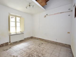 Casa Indipendente in Vendita a Pisa, 220'000€, 65 m²