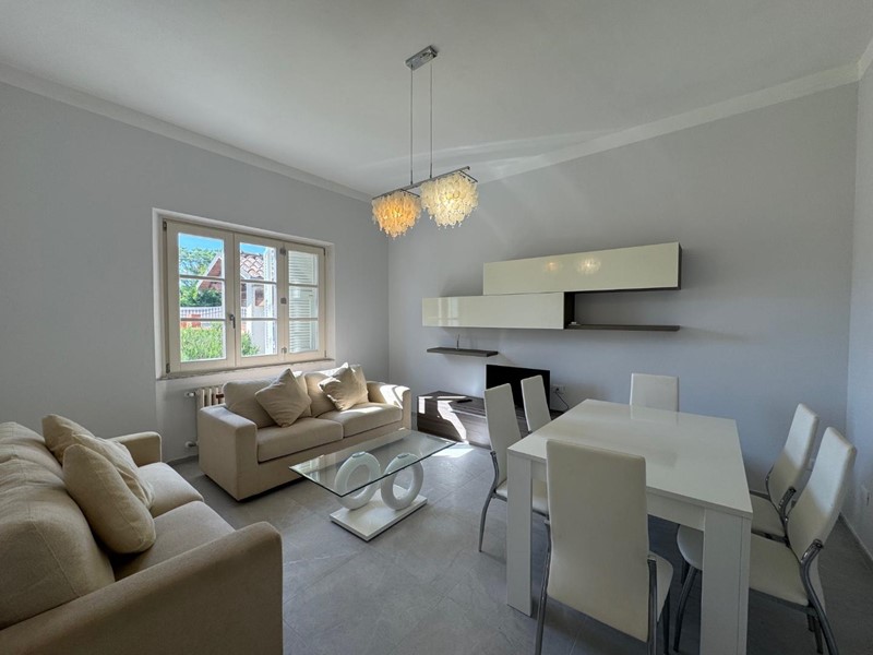 Appartamento in Affitto a Massa, 5'000€, 90 m², arredato