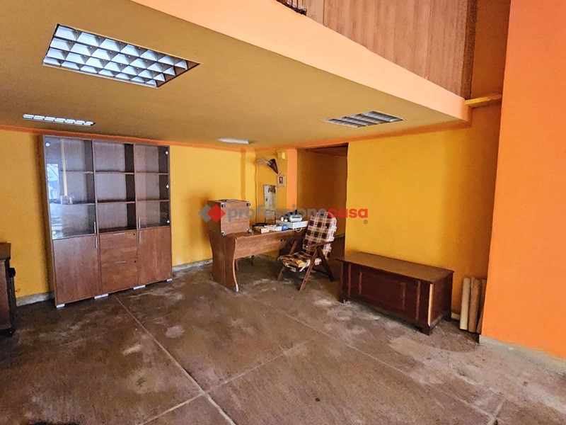 Negozio in Vendita a Foggia, 69'000&euro;, 100 m²