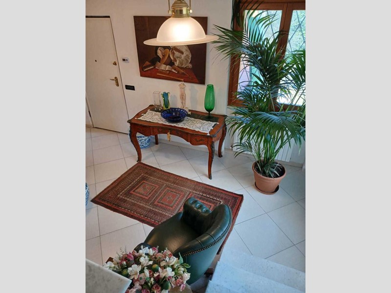 Casa Semi Indipendente in Vendita a Carrara, 505'000€, 180 m², con Box