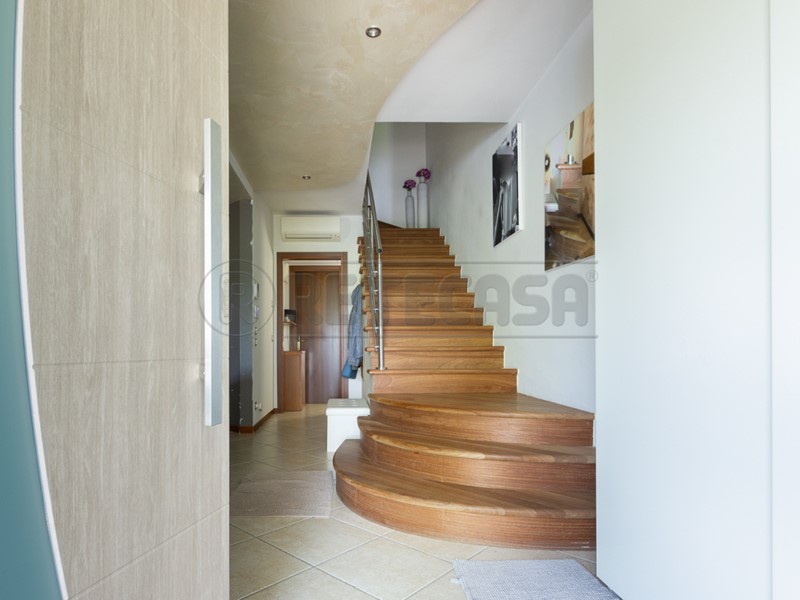 Casa Semi Indipendente in Vendita a Casale sul Sile, 300'000€, 160 m², con Box