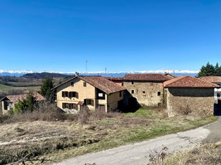 Casa Indipendente in Vendita a Bossolasco, 159'000€, 790 m², con Box
