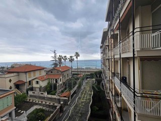 Trilocale in Vendita a Bordighera, 315'000€, 69 m²