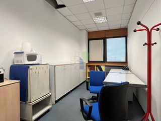 Ufficio in Affitto a Livorno, zona Coteto, 1'200&euro;, 50 m²