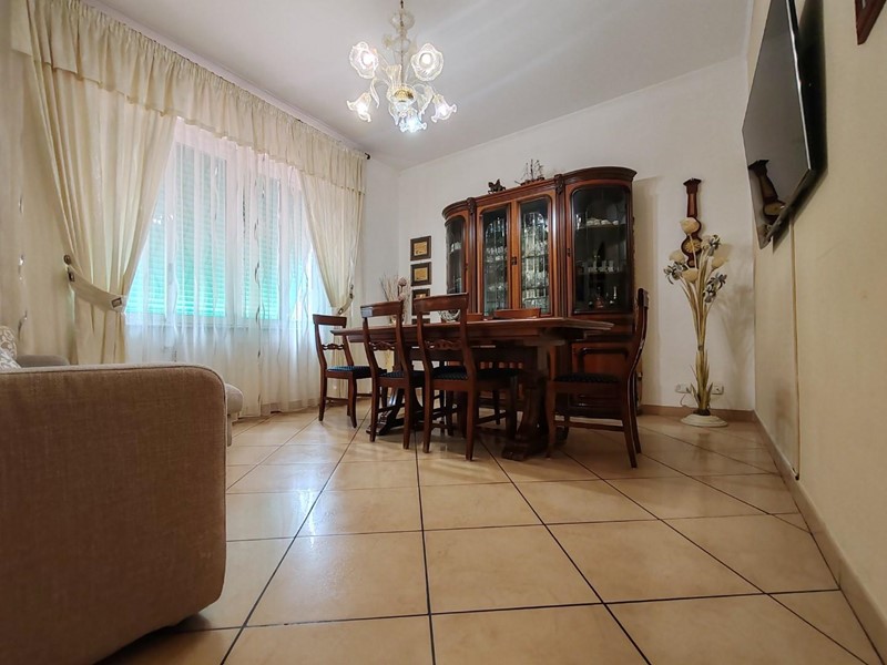 Appartamento in Vendita a Massa, 210'000€, 98 m²