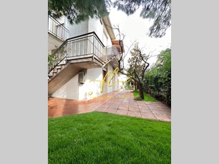 Appartamento in Vendita a Cecina, zona Cecina Marina, 338'000&euro;, 149 m²