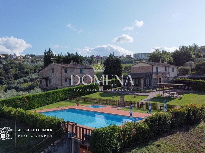 Villa in Vendita a Montaione, 1'470'000€, 500 m², arredato
