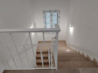 Villetta a schiera in Vendita a Empoli, 580'000€, 150 m², con Box