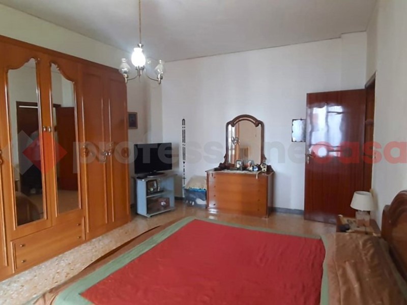 Trilocale in Vendita a Roccapiemonte, 80'000€, 100 m²