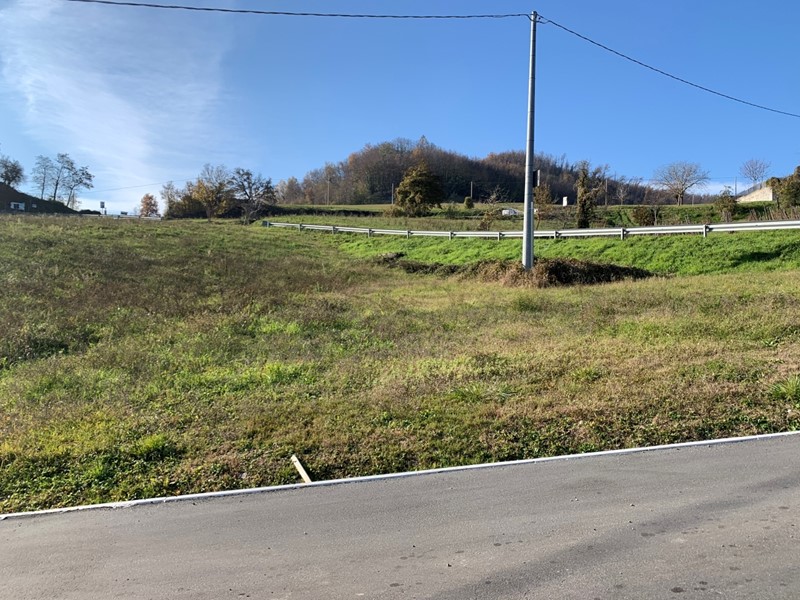 Terreno edificabile in Vendita a Langhirano, 40'000&euro;, 200 m²