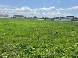 Terreno edificabile in Vendita a Santa Maria la Longa, 59'000€, 793 m²