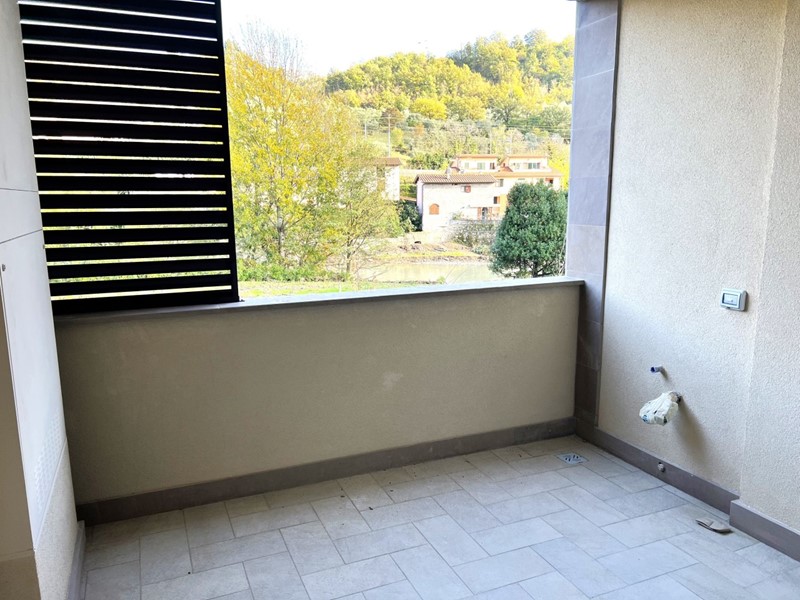 Trilocale in Vendita a Vaiano, 209'000€, 70 m², con Box