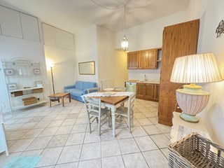 Quadrilocale in Affitto a Viareggio, 2'800€, 75 m², arredato