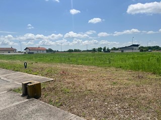 Terreno edificabile in Vendita a Santa Maria la Longa, 59'000€, 819 m²