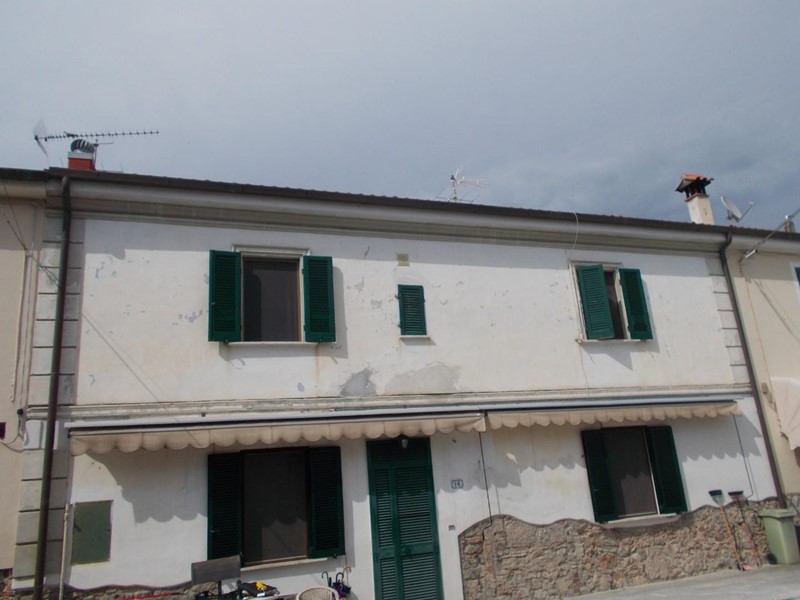 Casa Indipendente in Vendita a Vecchiano, 170'000€, 110 m²