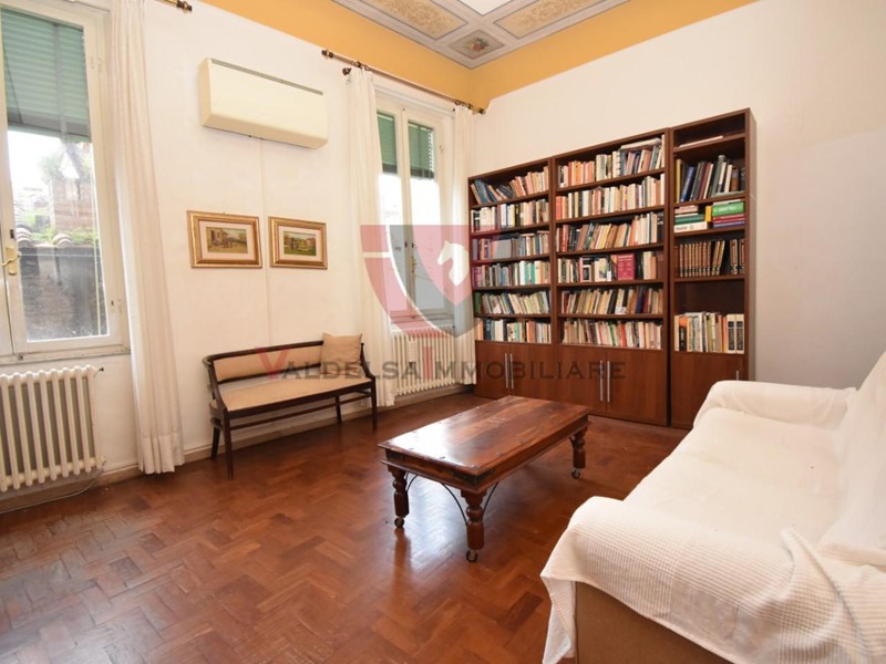 Appartamento in Vendita a Siena, 350'000€, 114 m², arredato