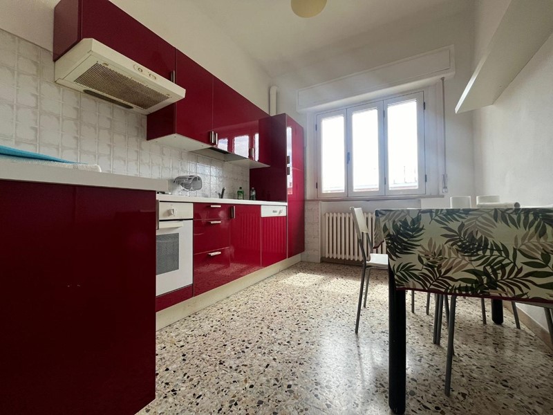 Quadrilocale in Vendita a Pontedera, 139'000€, 75 m², con Box