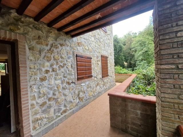 Villa bifamiliare in Vendita a Santa Luce, zona Pastina, 155'000€, 55 m², arredato