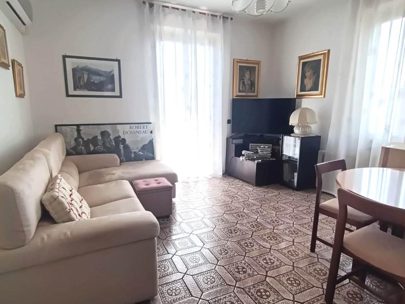 Quadrilocale in Vendita a Ameglia, 150'000€, 85 m², arredato, con Box