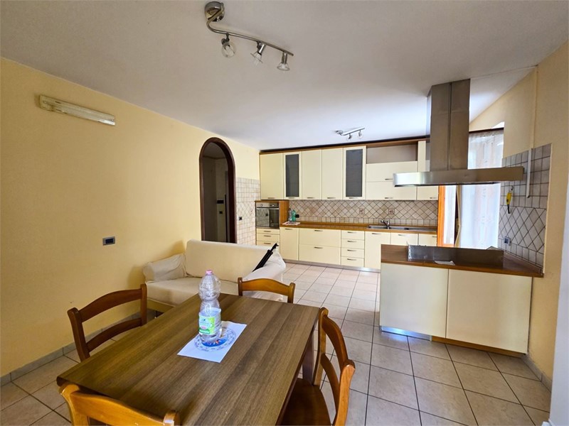 Trilocale in Vendita a Mercogliano, 89'000&euro;, 116 m²