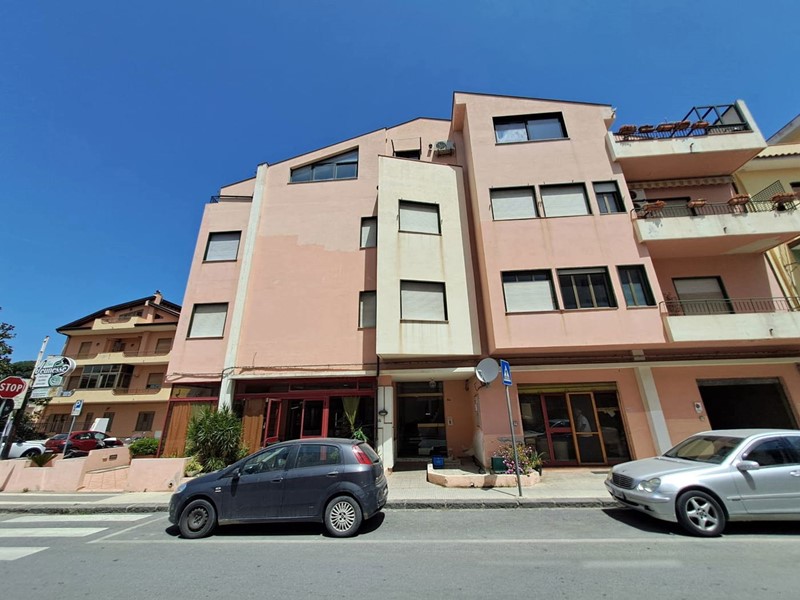 Bilocale in Vendita a Terme Vigliatore, 100'000€, 140 m²
