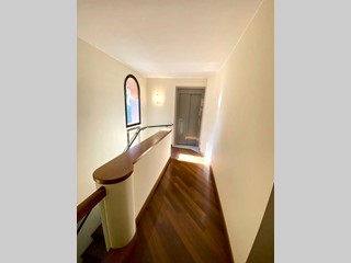 Villa bifamiliare in Vendita a Venezia, 500 m², con Box