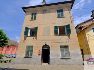 Casa Semi Indipendente in Vendita a Sassello, 78'000€, 150 m²