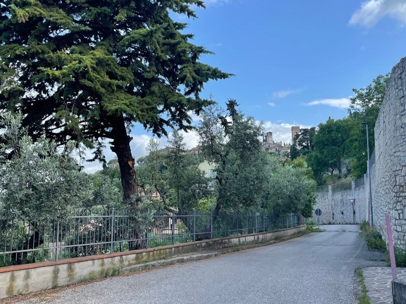 Trilocale in Vendita a Corciano, 175'000€, 100 m², con Box