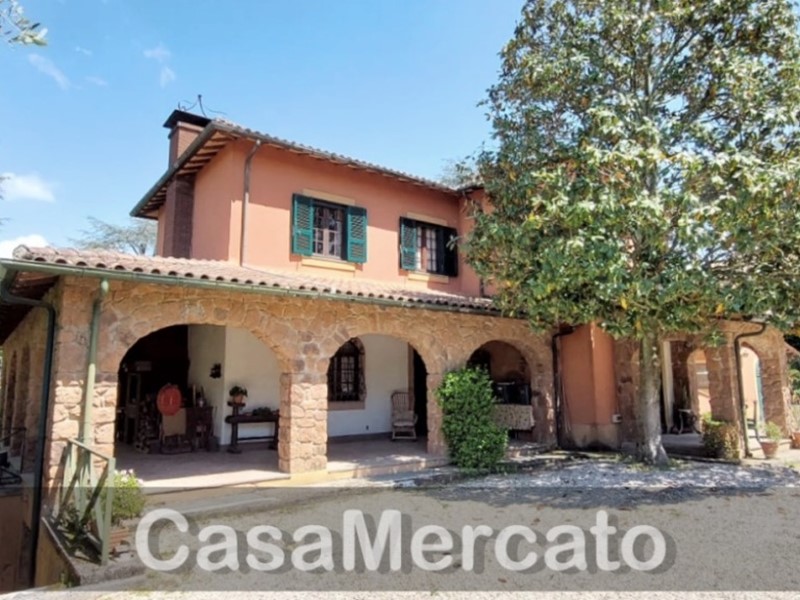 Appartamento in Vendita a Grottaferrata, 950'000€, 500 m²