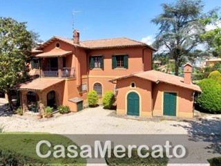Appartamento in Vendita a Grottaferrata, 950'000€, 500 m²