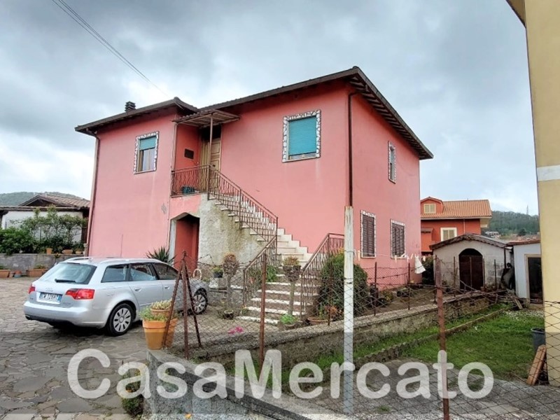 Quadrilocale in Vendita a Rocca di Papa, 117'000€, 110 m²