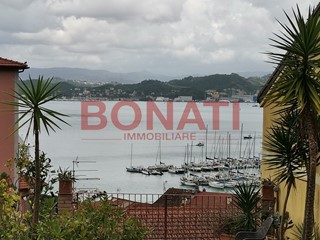 Quadrilocale in Vendita a Portovenere, zona Fezzano, 150'000€, 85 m²