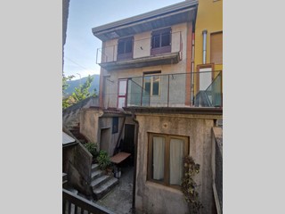 Casa Semi Indipendente in Vendita a Montoro, 48'000€, 100 m²