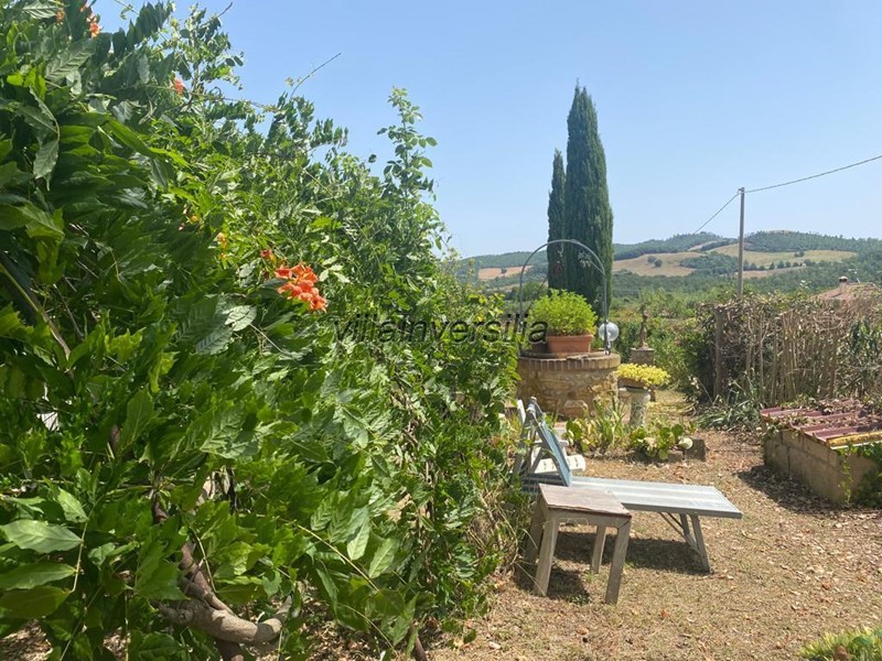 Casale in Vendita a Manciano, 490'000€, 300 m², arredato