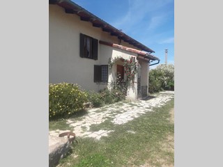 Casale in Vendita a Manciano, 590'000€, 220 m², arredato, con Box
