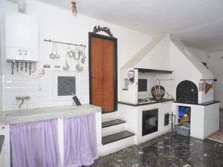 Appartamento in Vendita a Campomorone, zona Isoverde, 115'000€, 111 m²