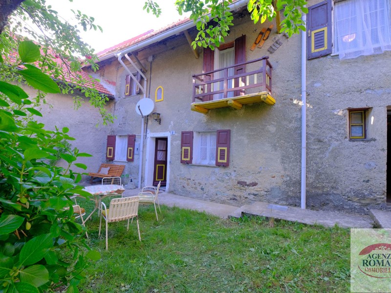 Casa Semi Indipendente in Vendita a Sassello, zona Piampaludo, 48'000€, 105 m²