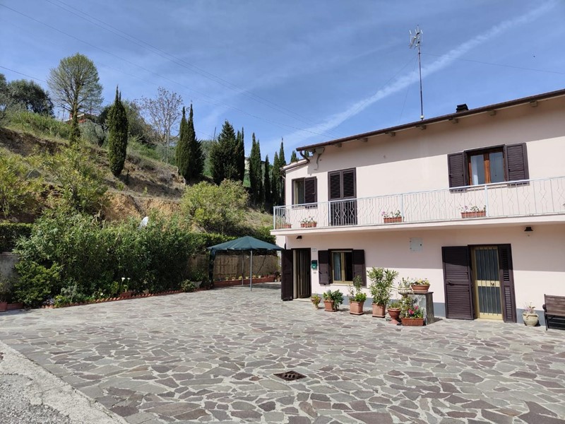 Casa Indipendente in Vendita a Crespina Lorenzana, zona Crespina, 240'000€, 168 m², con Box
