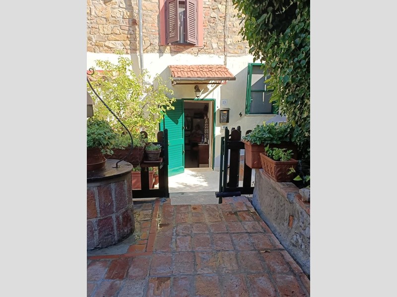 Bilocale in Vendita a Santa Luce, 68'000€, 40 m², arredato
