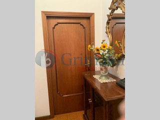 Villa in Vendita a Trevi, 435'000€, 380 m², arredato