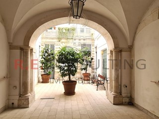 Appartamento in Vendita a Martina Franca, 210'000€, 160 m²