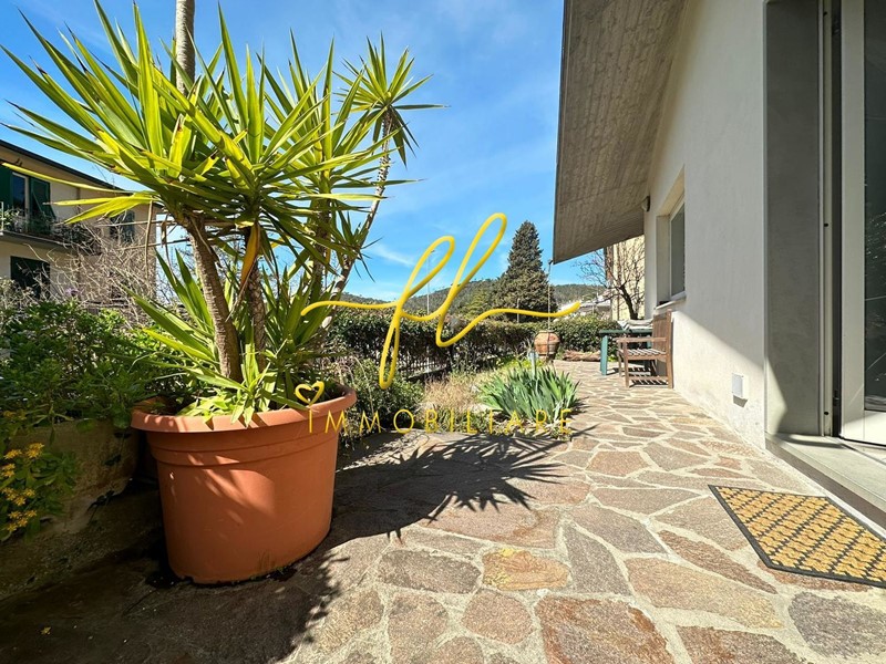 Villa in Vendita a Rosignano Marittimo, 350'000€, 170 m²