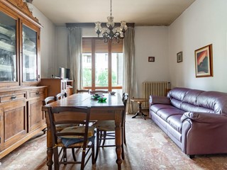 Quadrilocale in Vendita a Montelupo Fiorentino, zona San Quirico, 280'000€, 100 m², con Box