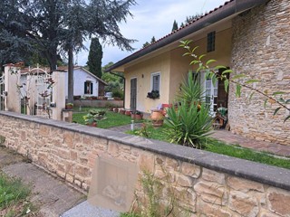 Casa Indipendente in Vendita a Casciana Terme Lari, zona Casciana Terme, 365'000€, 200 m²